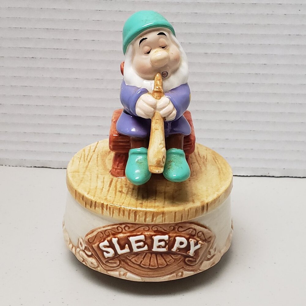 Schmid Walt Disney Snow White & The Seven Dwarfs Sleepy Music Box 5"